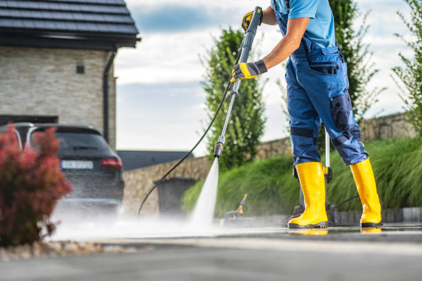 Garage Pressure Washing in Pacifica, CA